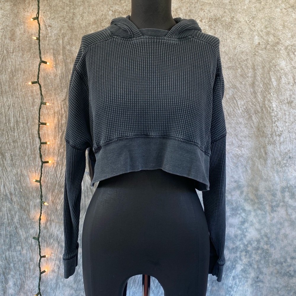 🪩Urban Outfitters Charcoal Cropped Hoodie